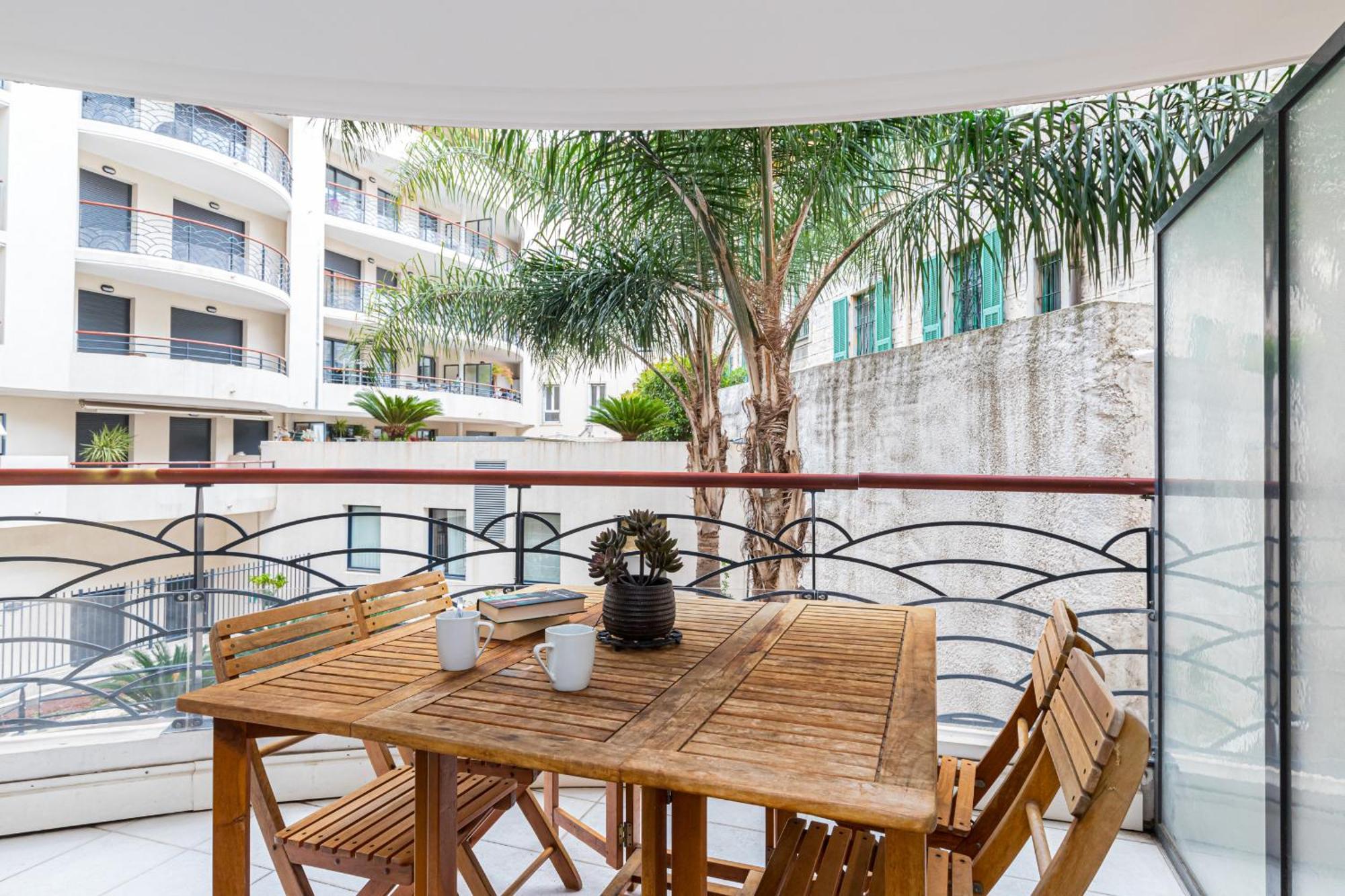 Nice 1 Bedroom Downtown Carre D'Or With Garage Zewnętrze zdjęcie