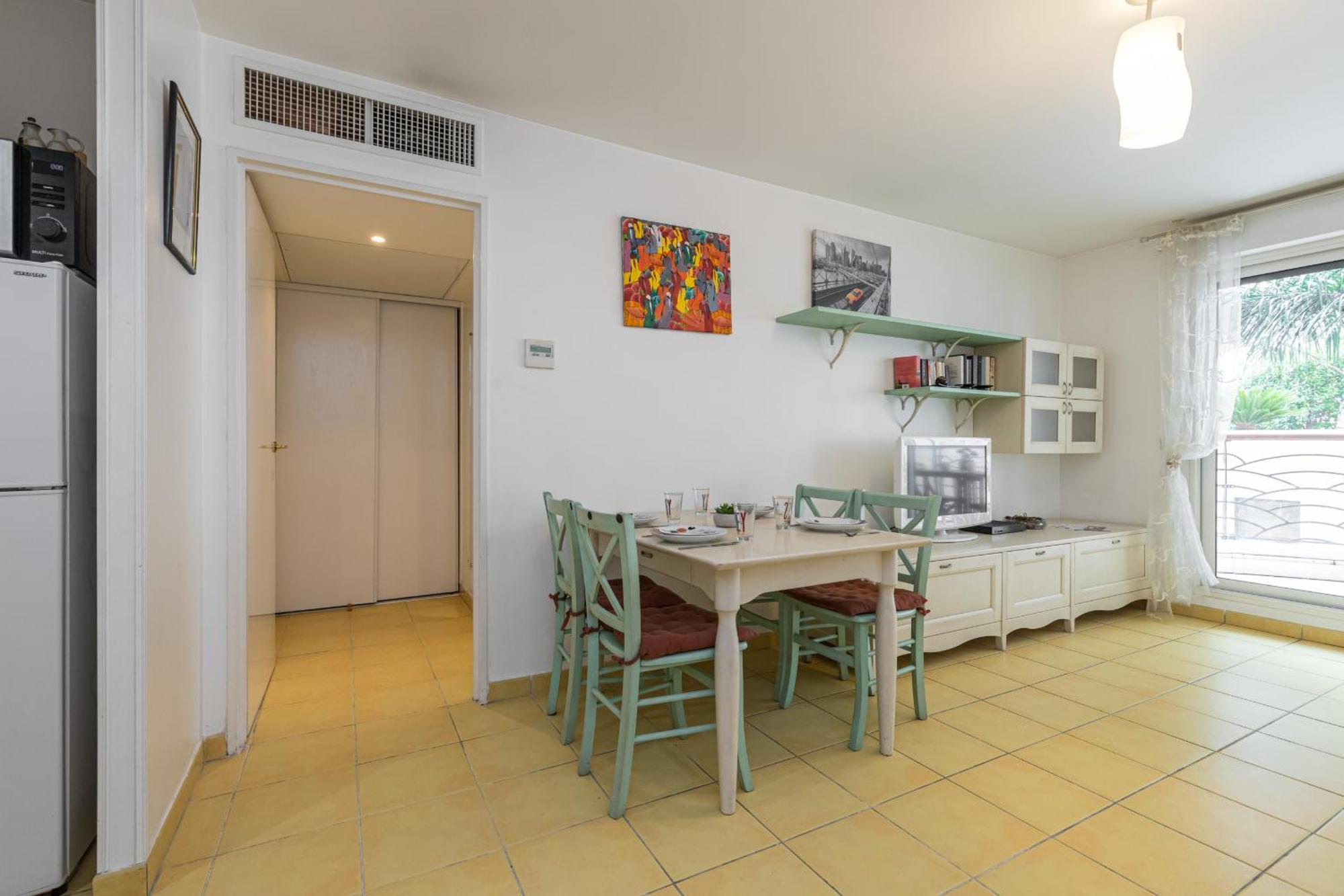 Nice 1 Bedroom Downtown Carre D'Or With Garage Zewnętrze zdjęcie